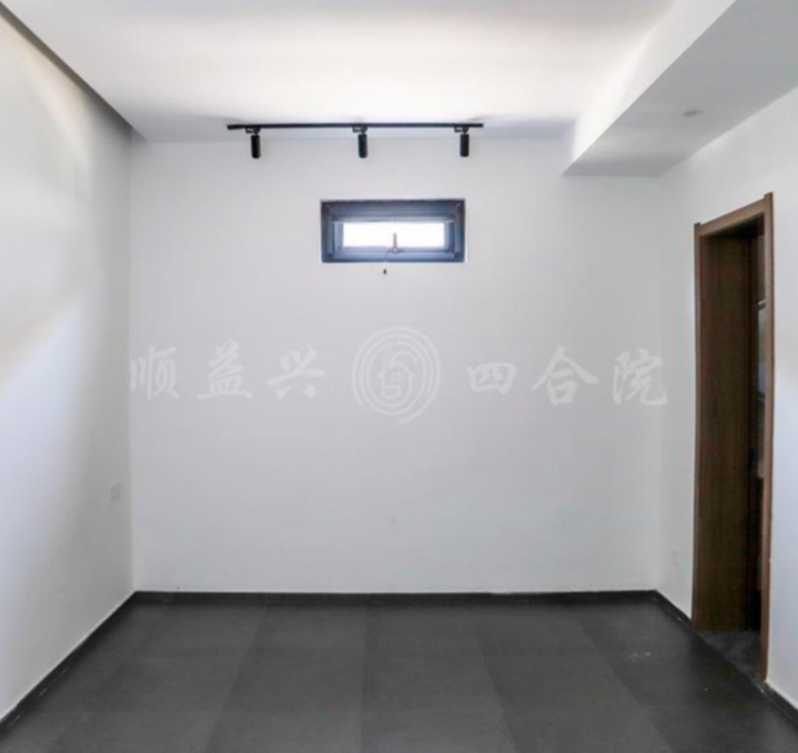 室內(nèi)