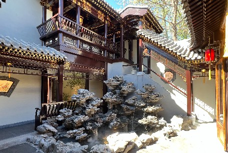 北京四合院與園林藝術：傳統(tǒng)建筑中的自然之美