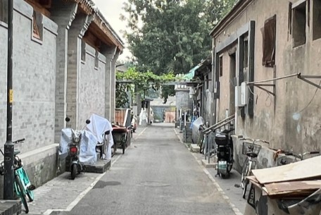 草廠二條 - 一條位于北京市東城區(qū)的前門東區(qū)胡同